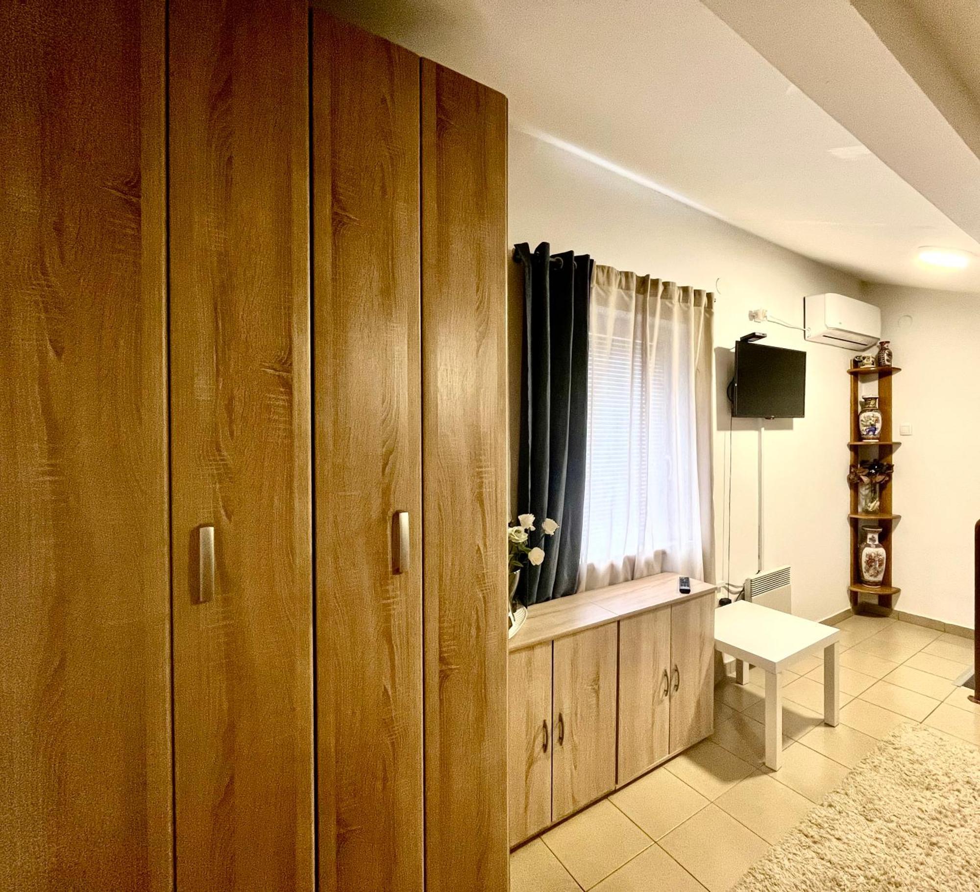 Pančevo Guesthouse Vladimir & Ana מראה חיצוני תמונה