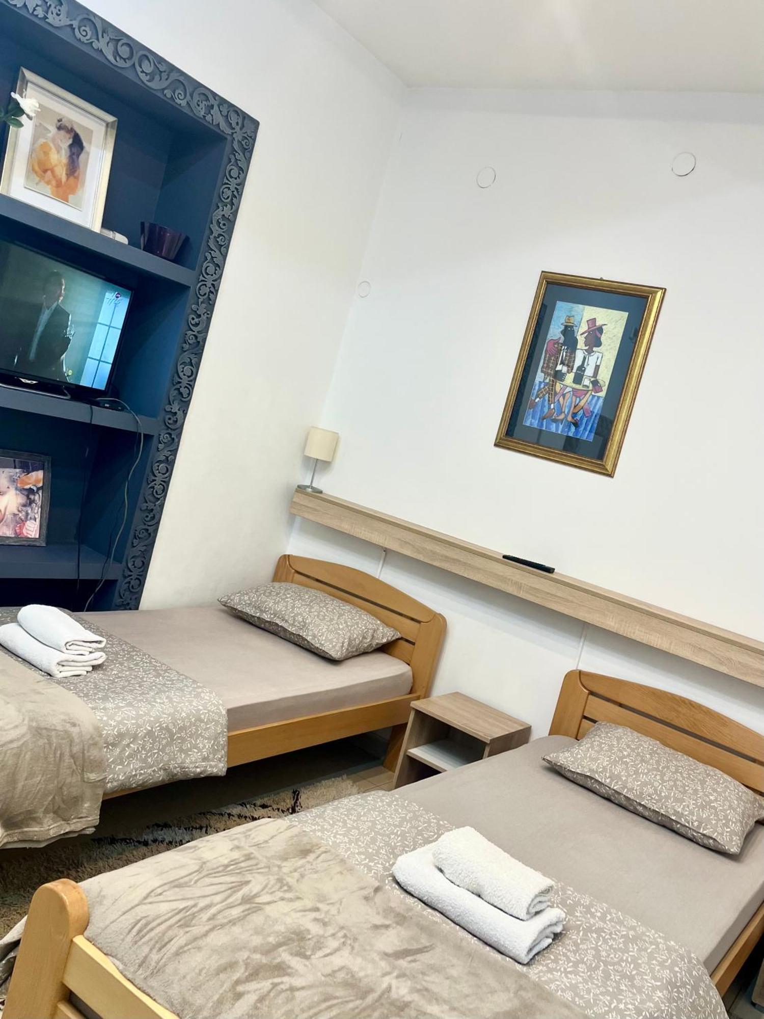 Pančevo Guesthouse Vladimir & Ana מראה חיצוני תמונה